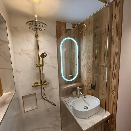 En Plein Centre Apartment